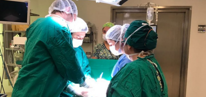 Hospital de Penco Lirquén suma nueva técnica quirúrgica y profundiza trabajo en red del Servicio de Salud Talcahuano